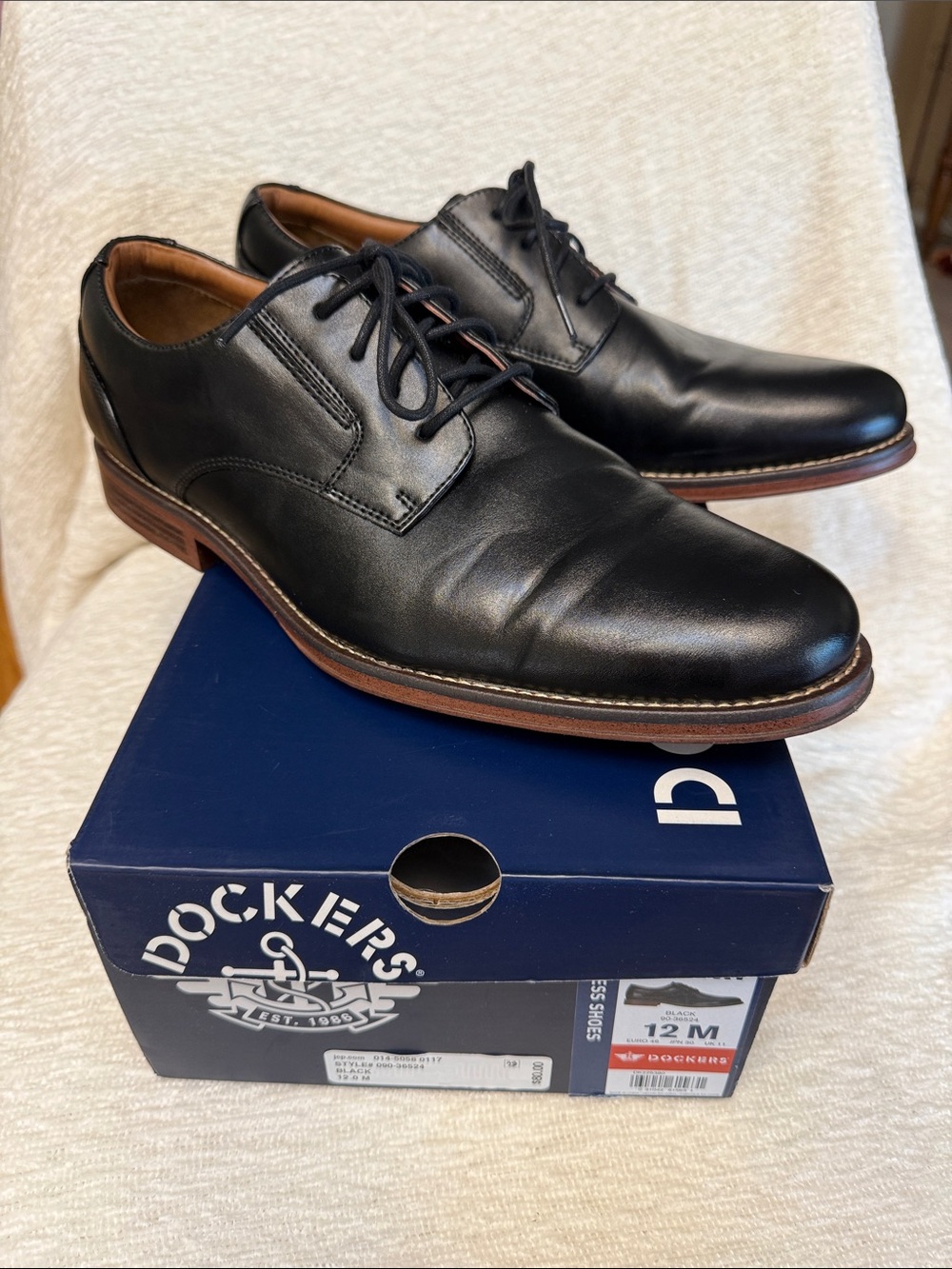 Dockers Men's Black Leather Fairway Shoes with Brown Welt